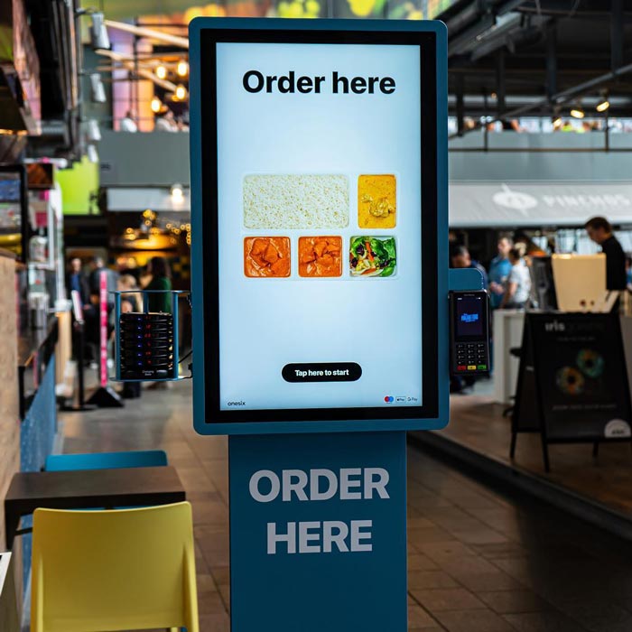 Premium Kiosk bij Punjabi Food - Onesix